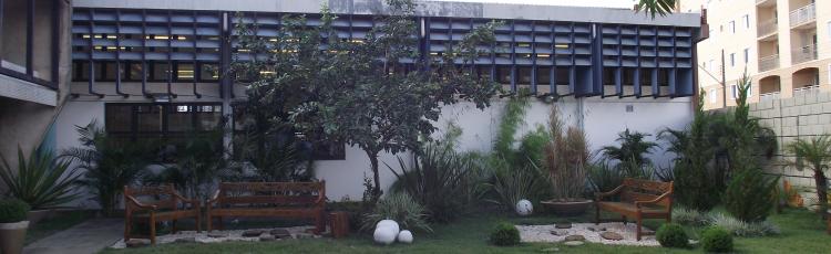 Jardim da Diretoria de Comunicação Social - Campus Santa Mônica